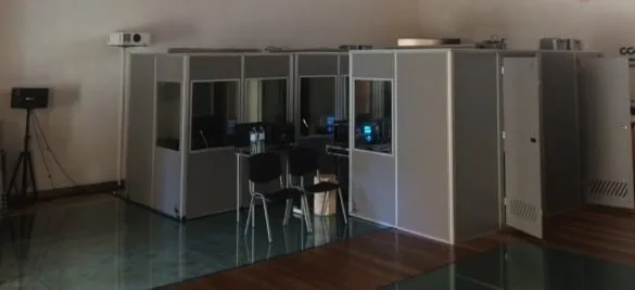 Cabinas traductor simultaneo intérpretes simultáneos valencia